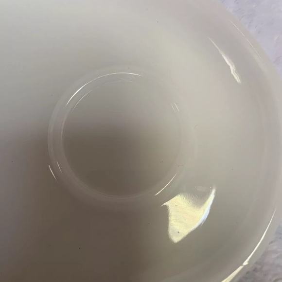 Vintage Federal Milk Glass Lunch Snack Plate + TeaCup Rosecrest Red Roses 2 Sets - Picture 4 of 12